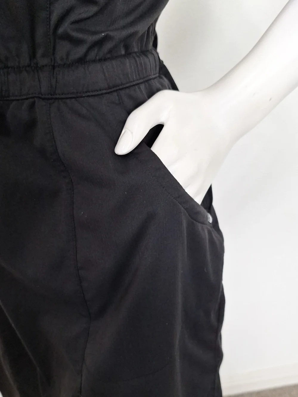The North Face Black Pockets Drawstring Waist Outdoor Gorpcore Dress Size L